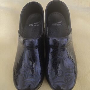 Dansko Women's Elegant Black and Blue Patterned Mules